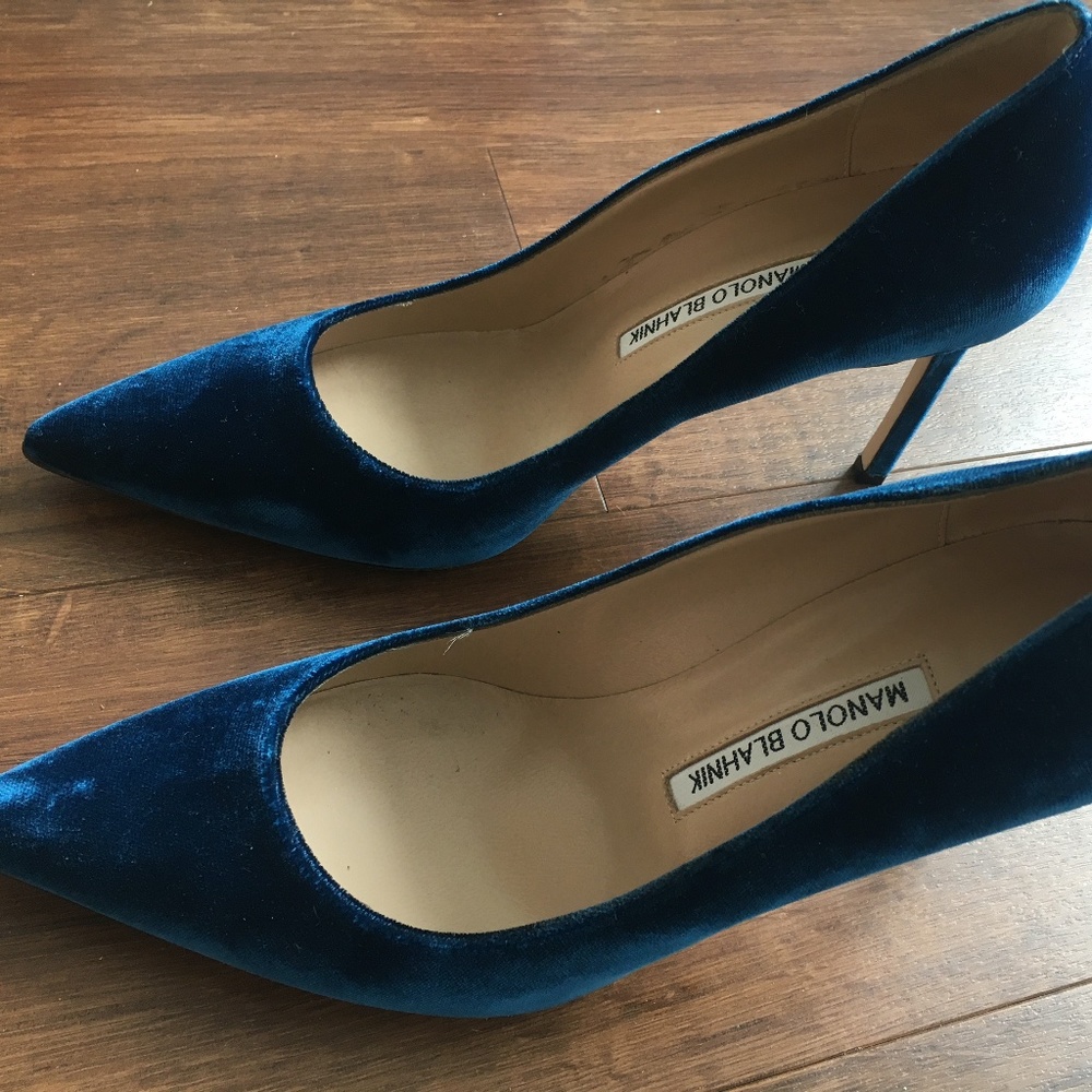 Manolo Blahnik Velvet Pumps